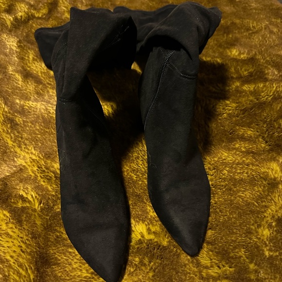 Steve Madden over the knee suede boots - Picture 4 of 4